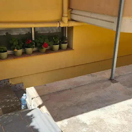 Seminterrato Lägenhet